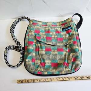KAVU Keeper Cross Body Shoulder Bag Expandable Canvas Adjustable Strap READ